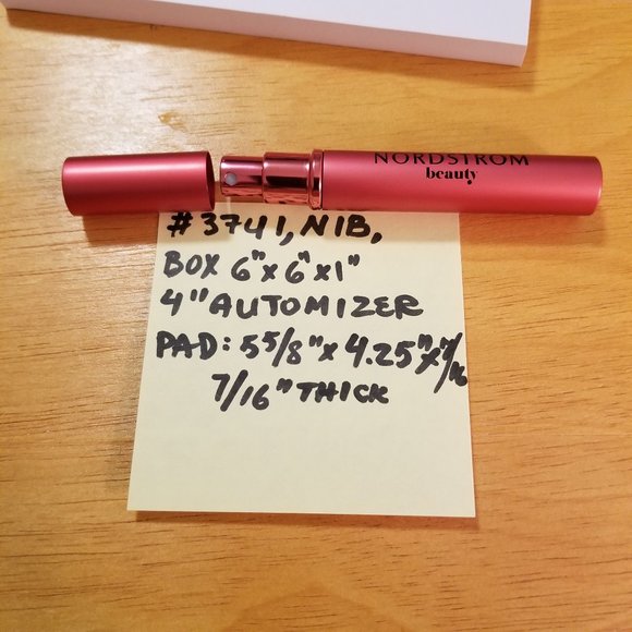 ✅3742 NIB Nordstrom Beauty Pink Atomizer & note pad - Picture 6 of 6